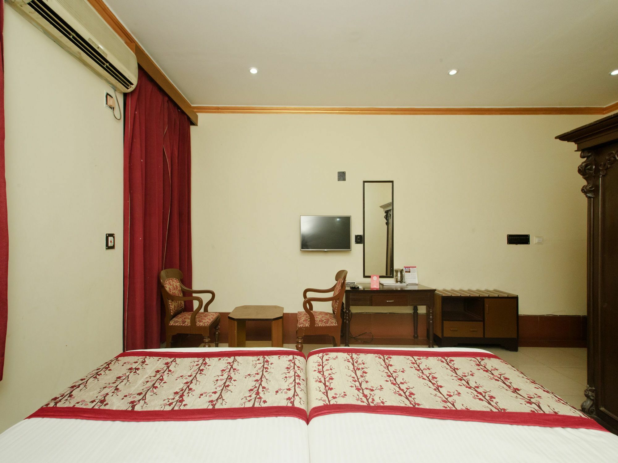 Oyo 5811 Seacom Inn Ymca Esplanade Καλκούτα Εξωτερικό φωτογραφία